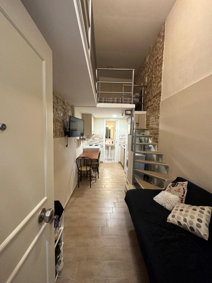 Q Apartments In Corfu Town Buitenkant foto